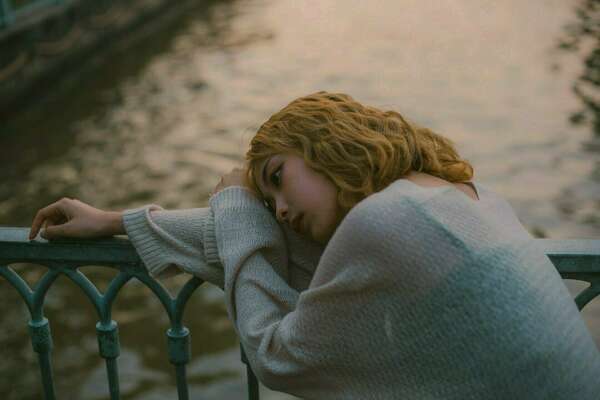 Fatigue et tristesse en automne : faites-vous une déprime saisonnière ?